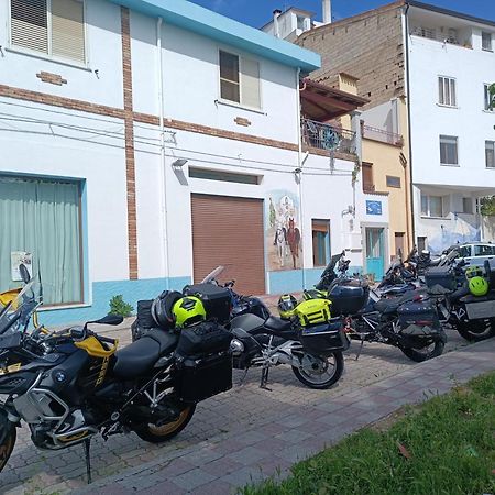 Bed And Breakfast Murales Orgosolo Εξωτερικό φωτογραφία