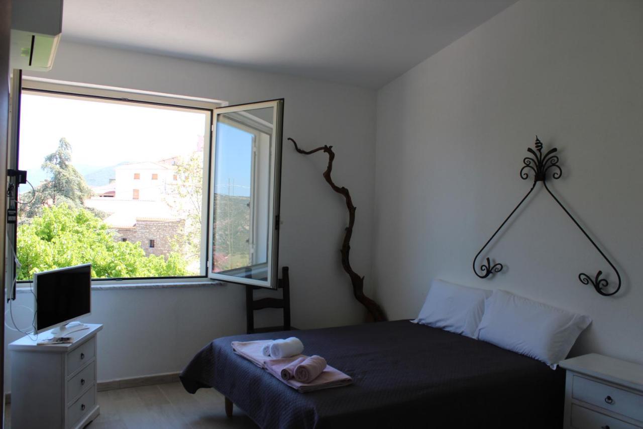 Bed And Breakfast Murales Orgosolo Εξωτερικό φωτογραφία