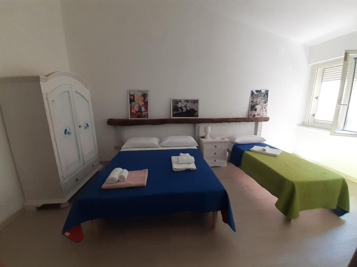 Bed And Breakfast Murales Orgosolo Εξωτερικό φωτογραφία