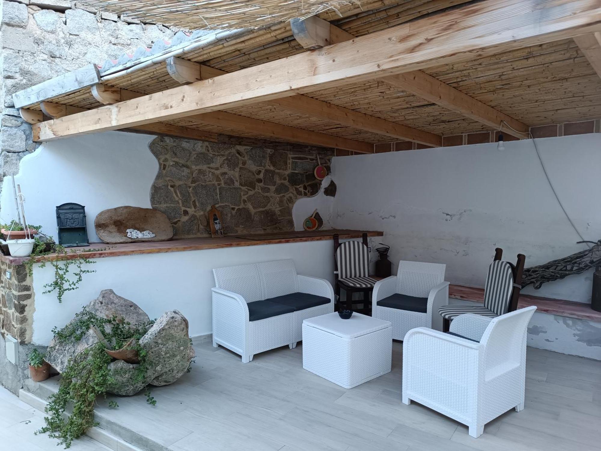 Bed And Breakfast Murales Orgosolo Εξωτερικό φωτογραφία